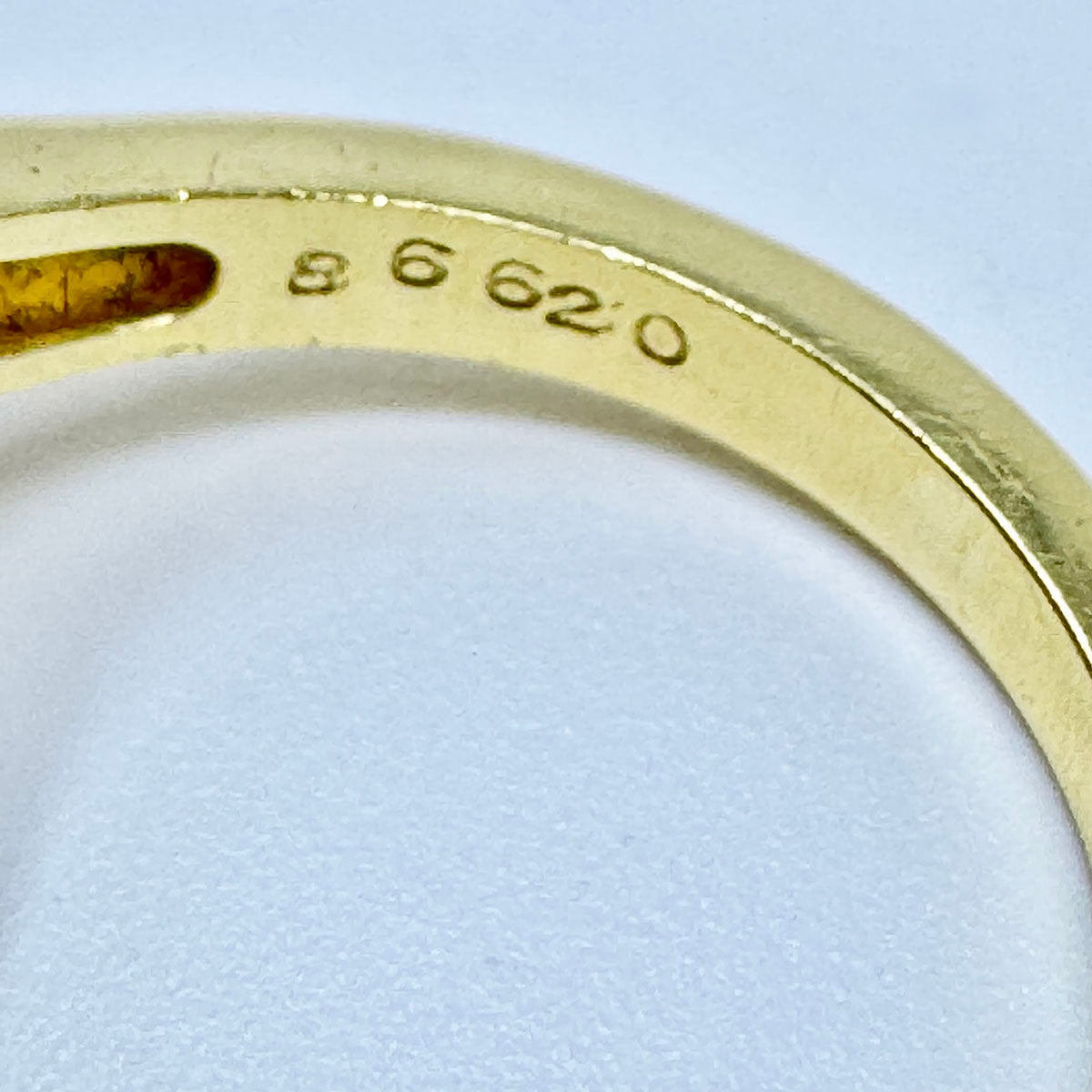 Kurt Wayne 18K Gold Ring with Sapphire and Diamond