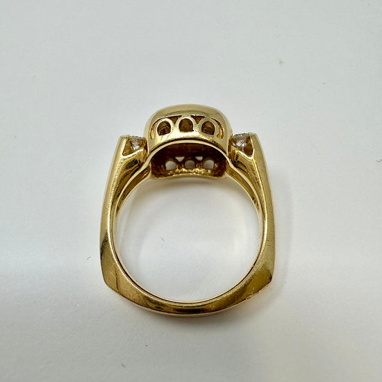 14K Gold Ring with Opal and  Diamond