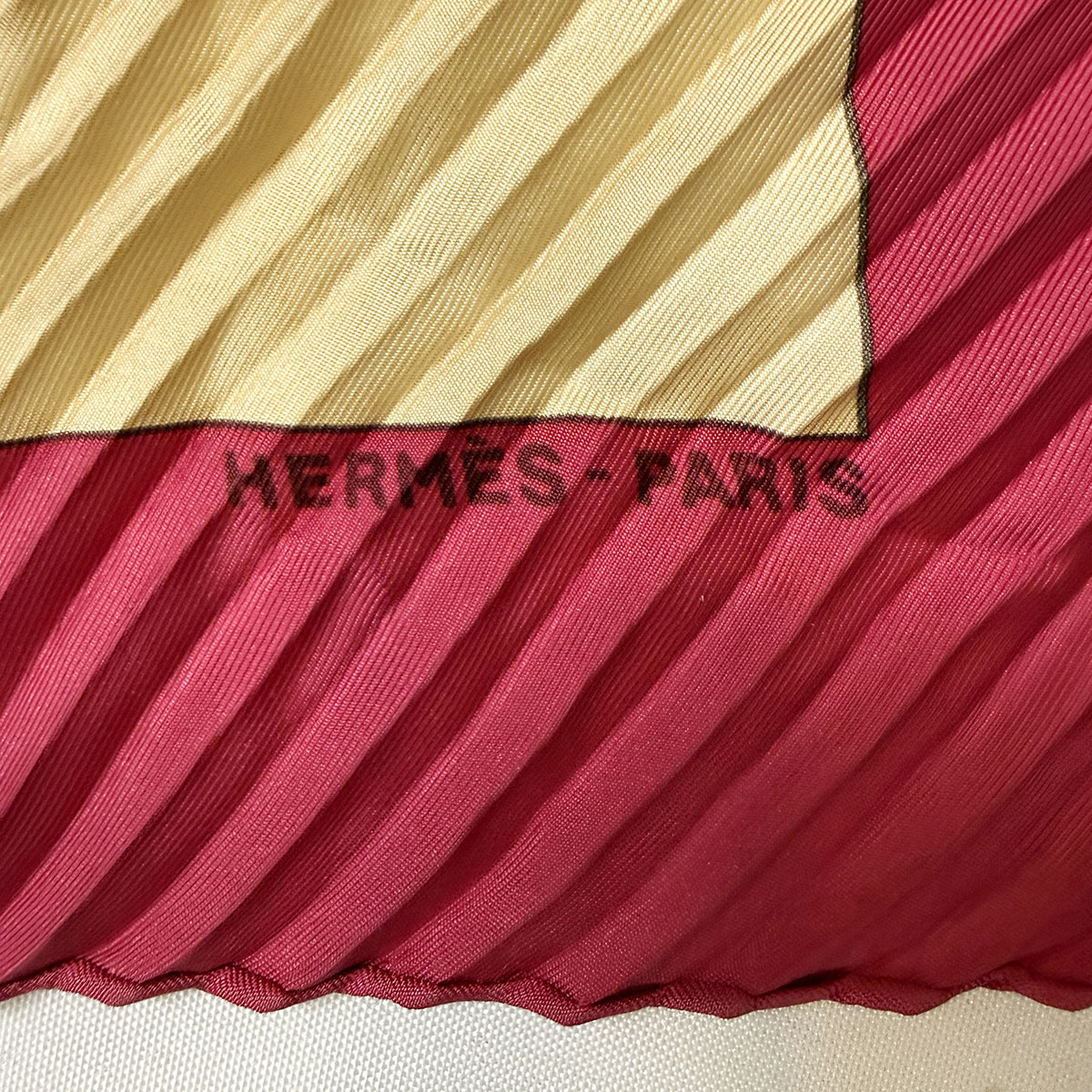 Hermes "Charmes des Plages Normandes" Scarf