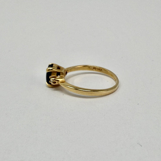 14K Gold Ring with Black Star Sapphire and Diamond