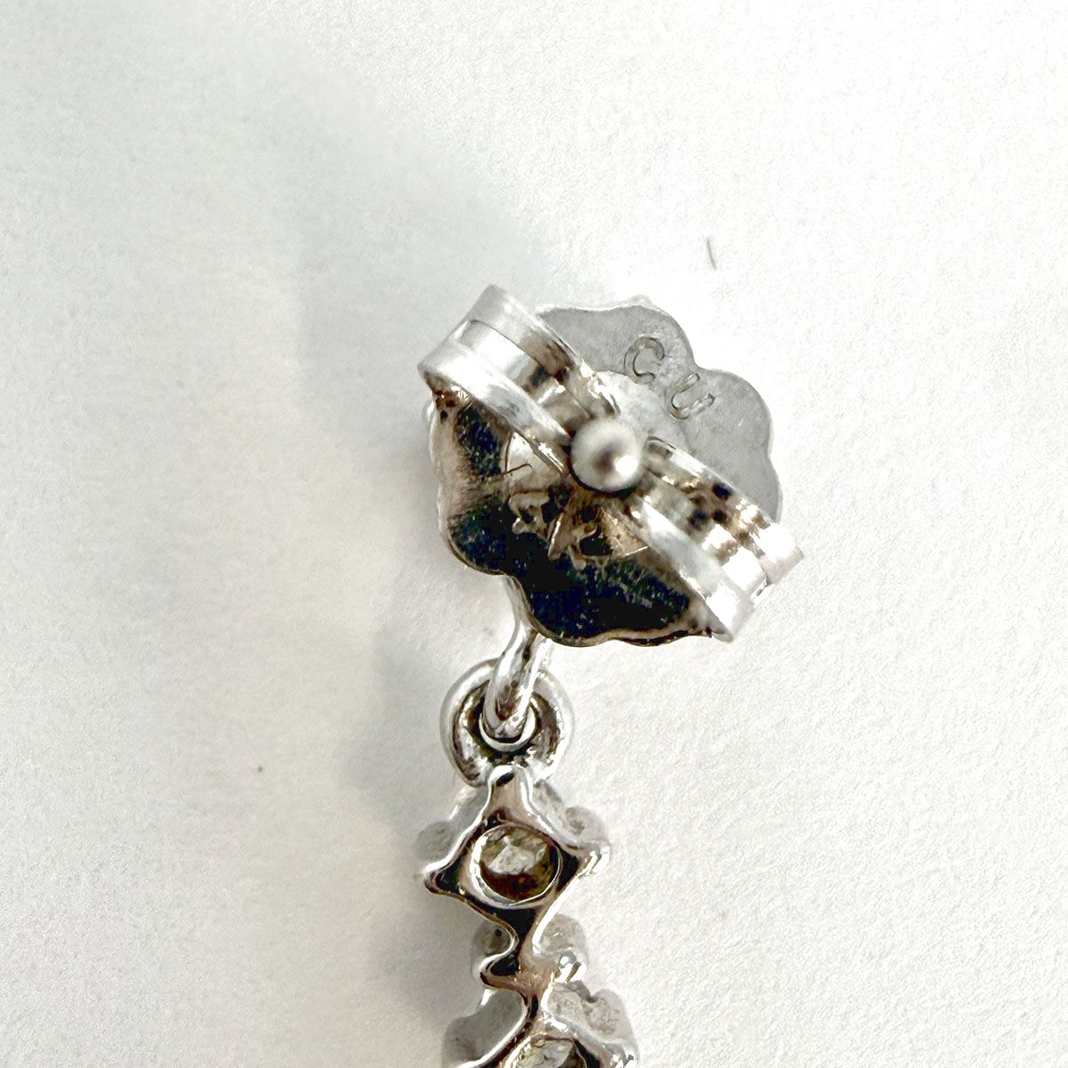 18K White Gold Diamond Drop Earrings