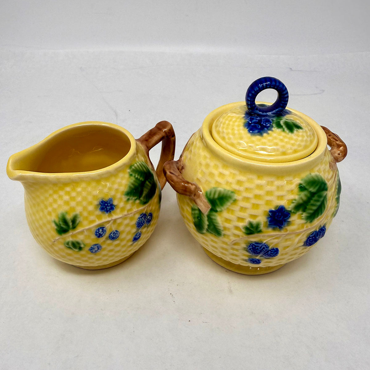 3 pc Tiffany Blackberries Teapot & Lid