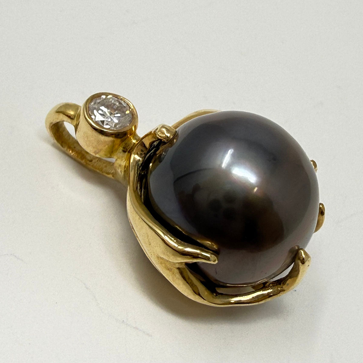 Tahitian Pearl Pendant