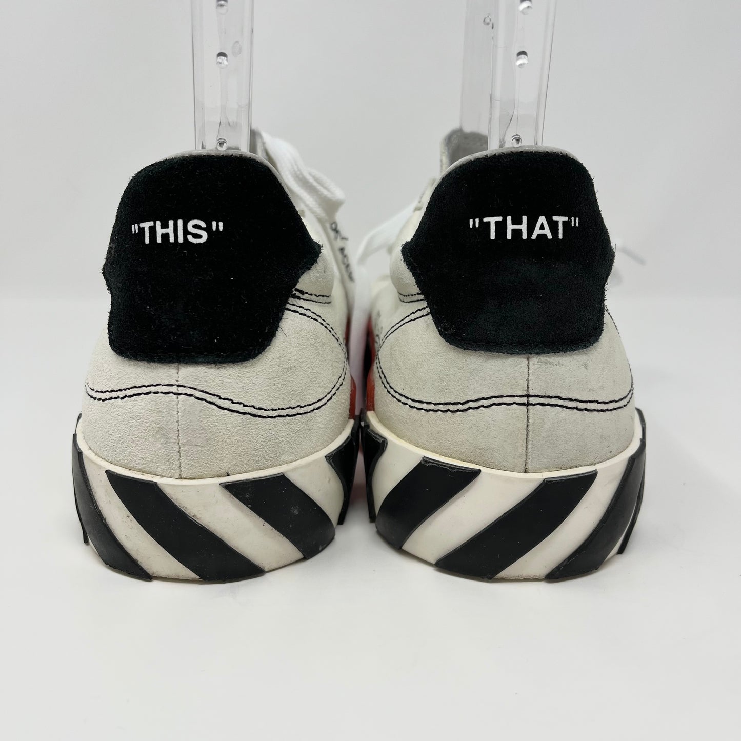 OFF-WHITE Sneakers