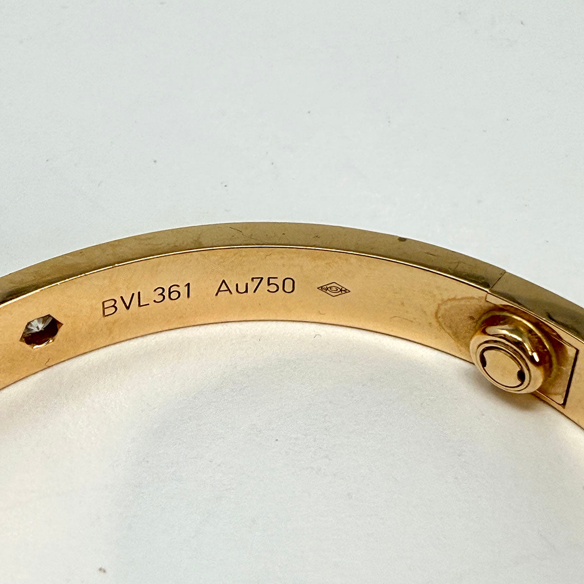 Cartier 4 Diamond Classic LOVE Bracelet