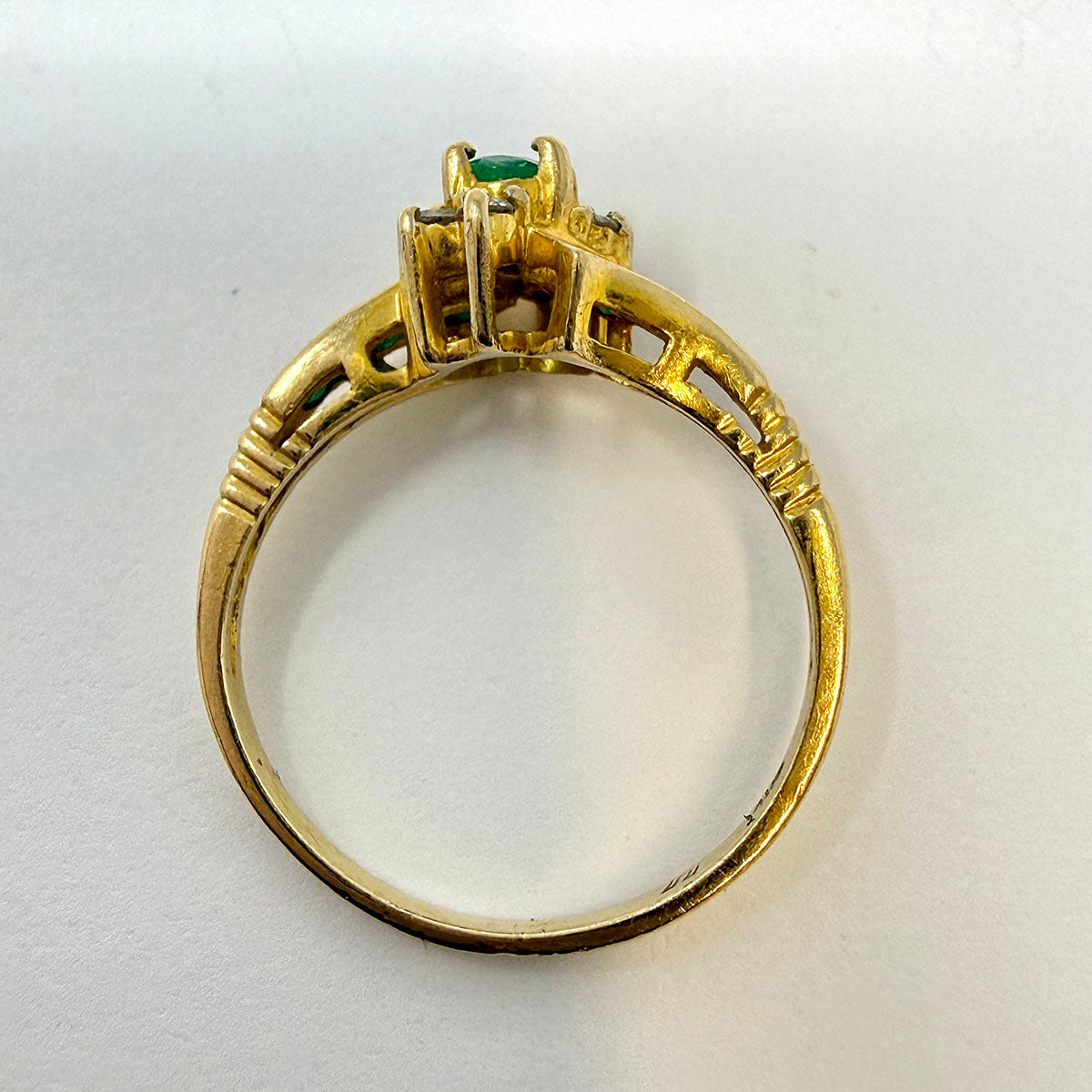 14K Gold Ring with Emerald and Diamond