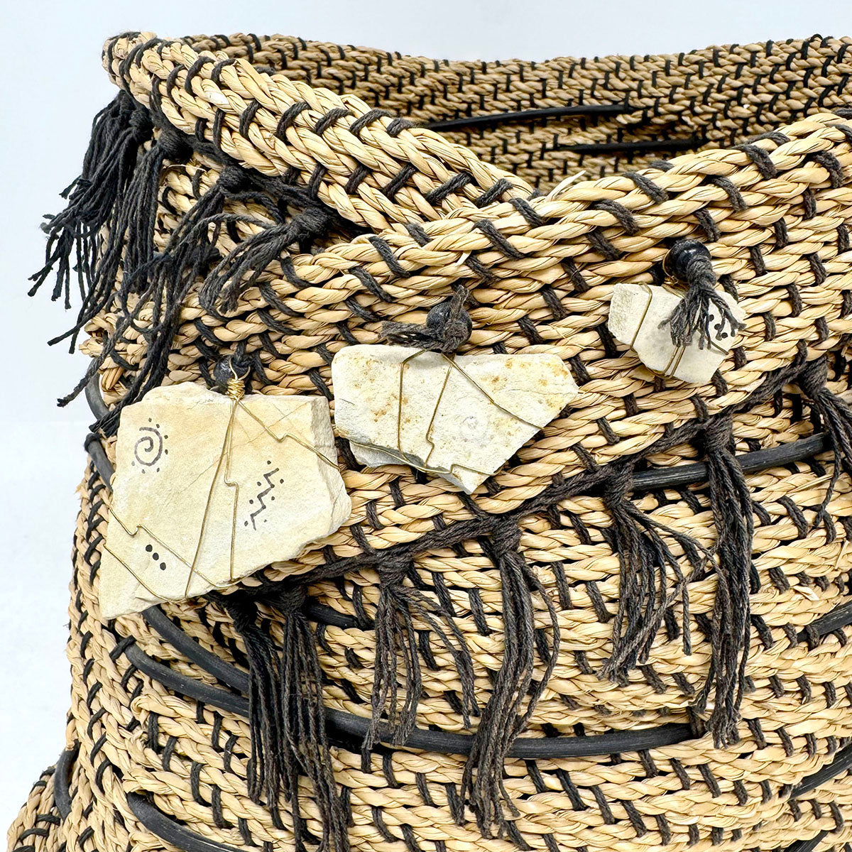 Loomwoven Seagrass Basket adorned with Sandstone