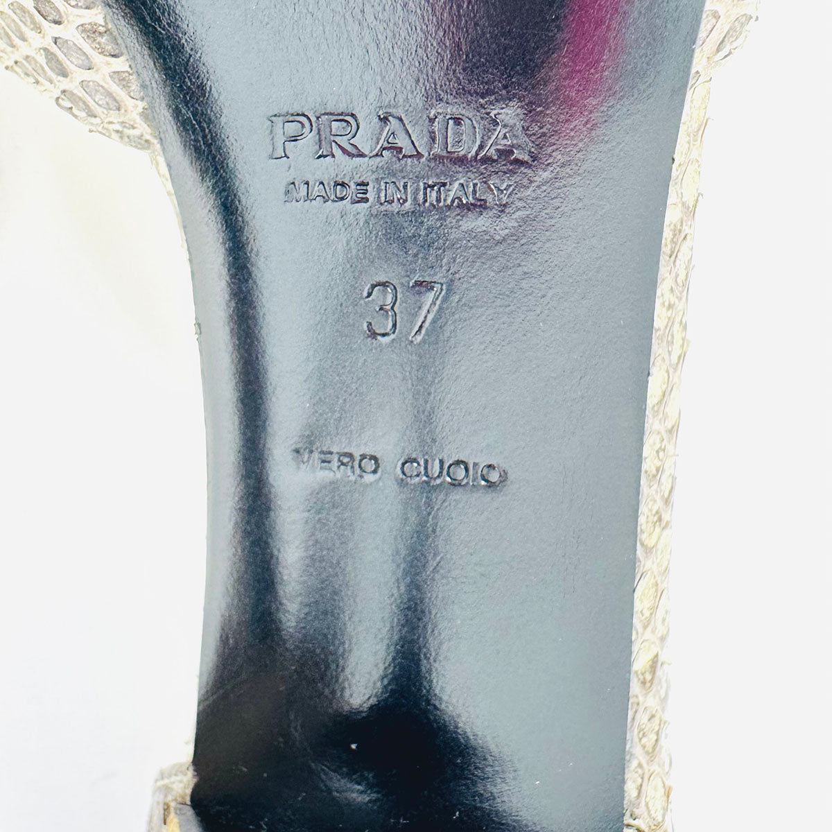 Prada Pumps