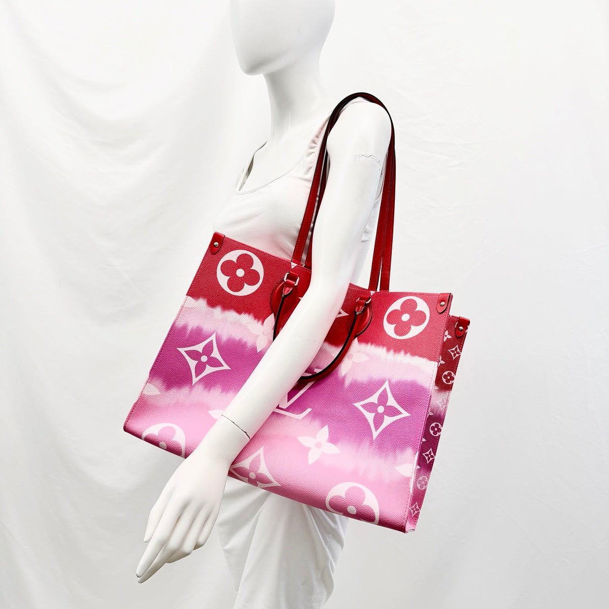 Louis Vuitton  Escale OnTheGo Tote