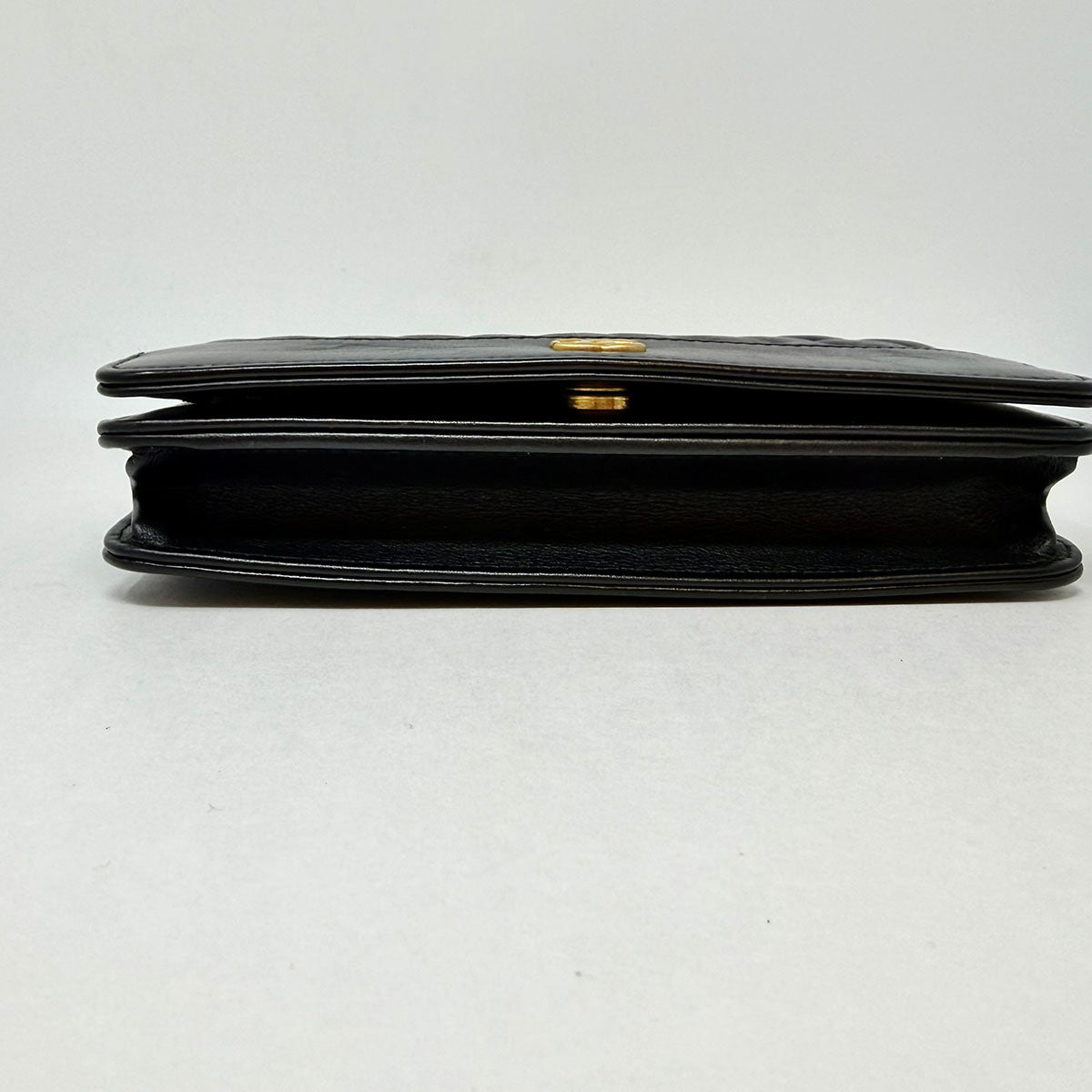 Chanel Wallet on Chain