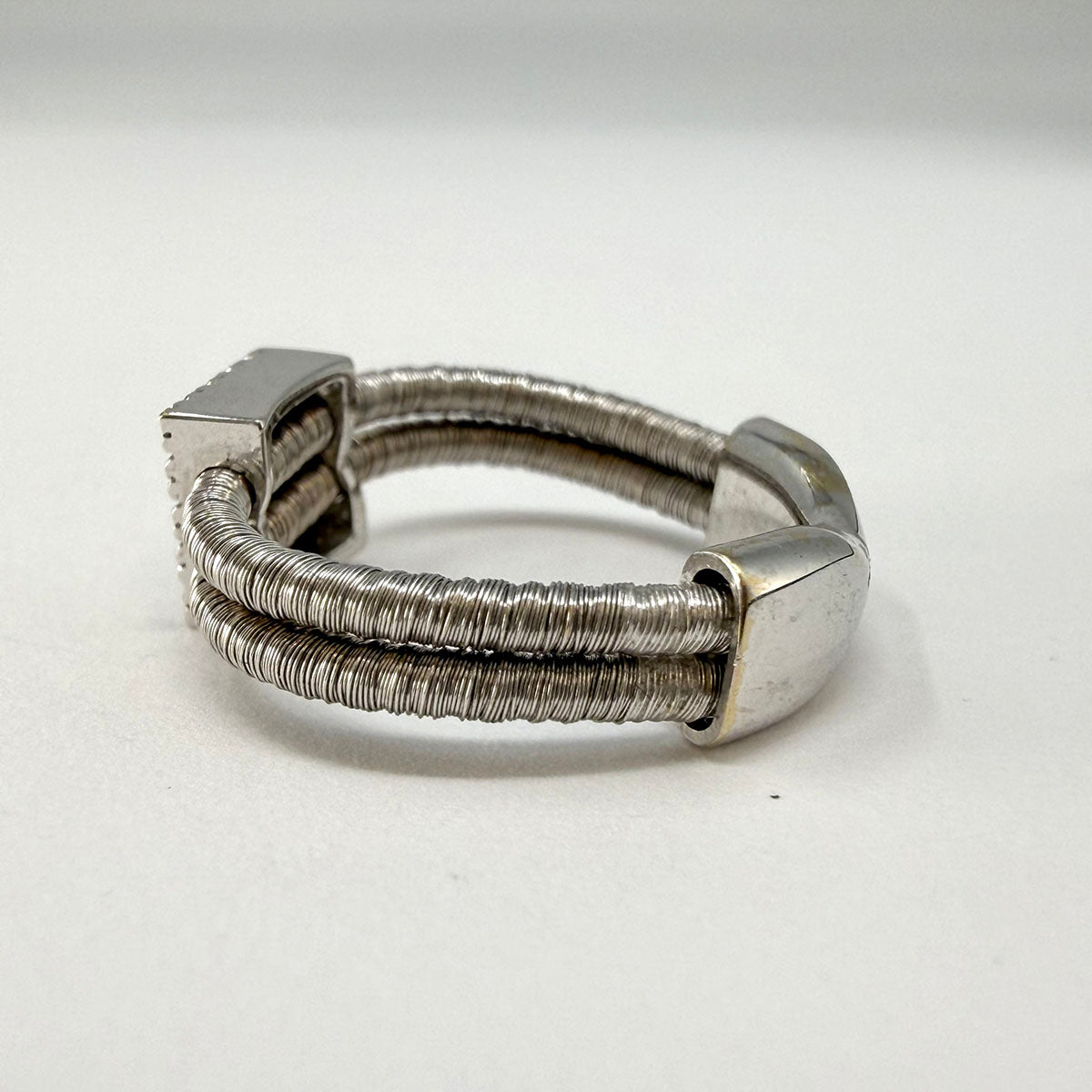 18K White Gold Elastic Ring with Diamond