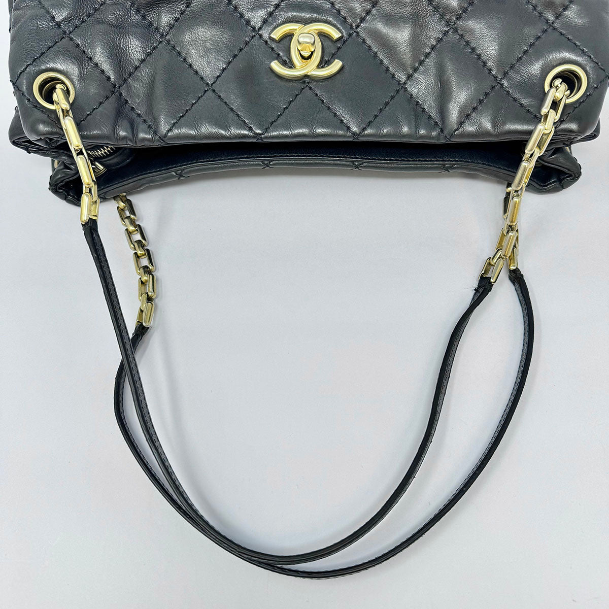 Chanel Retro Chain Tote