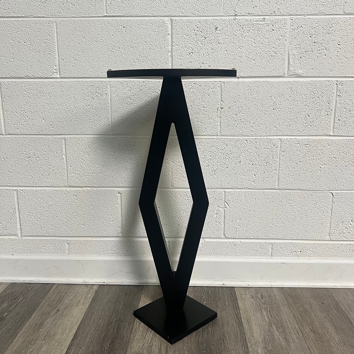 Pedestal With Diamond Base