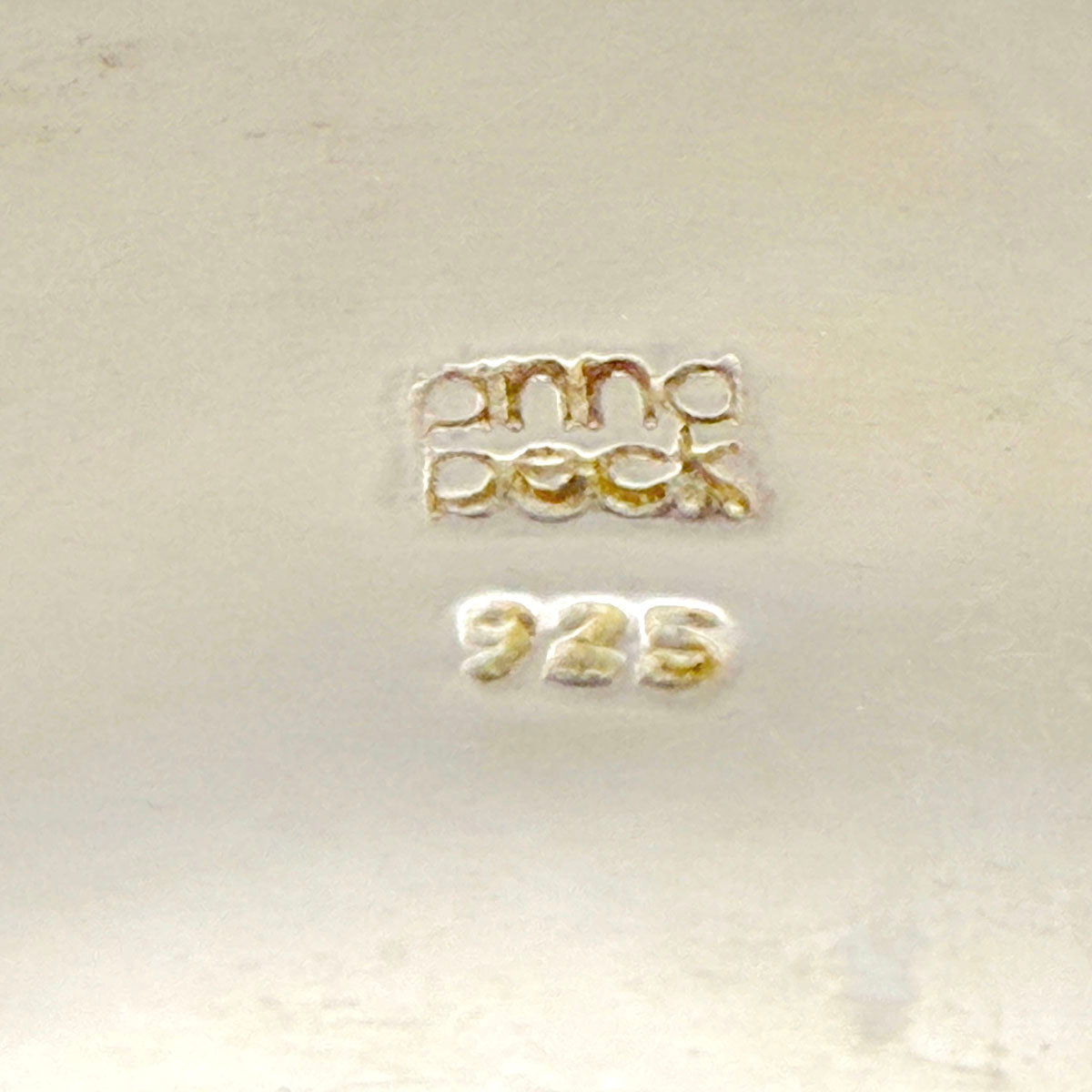 Anna Beck Bracelet