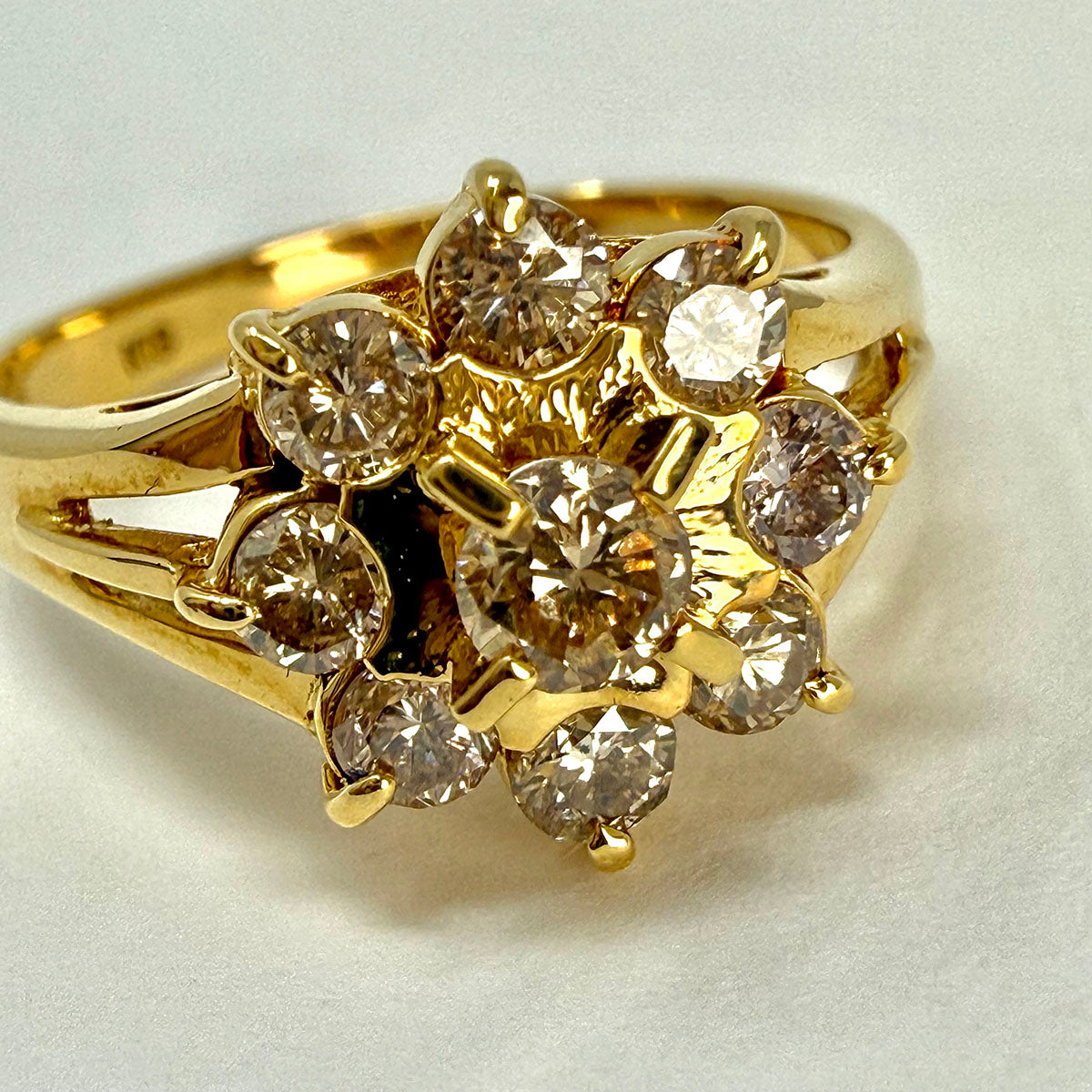 18k Gold and Diamond Flower Ring