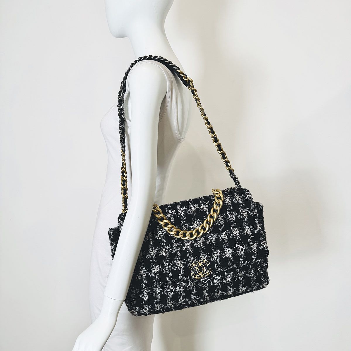 Chanel Shoulder Bag