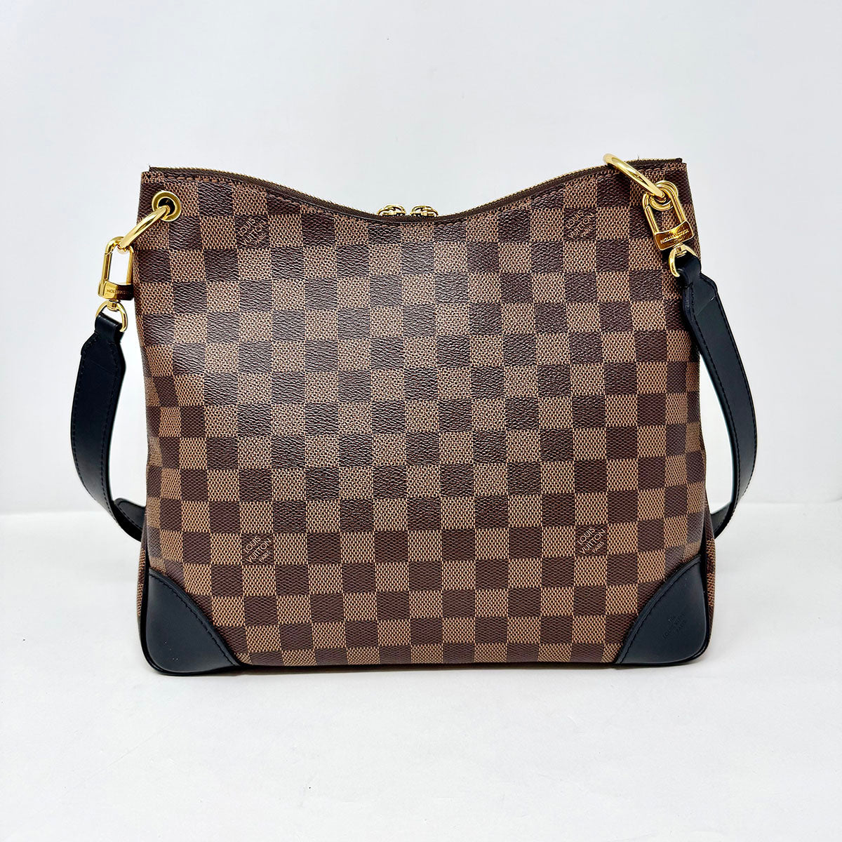 Louis Vuitton Messenger Bag