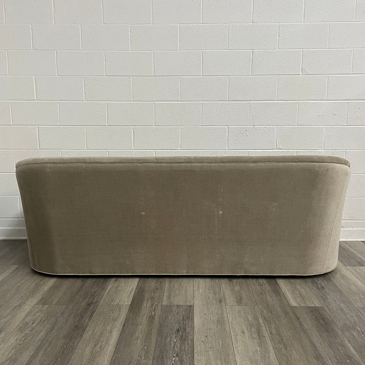 Curved Back Single Bench Seat Sofa