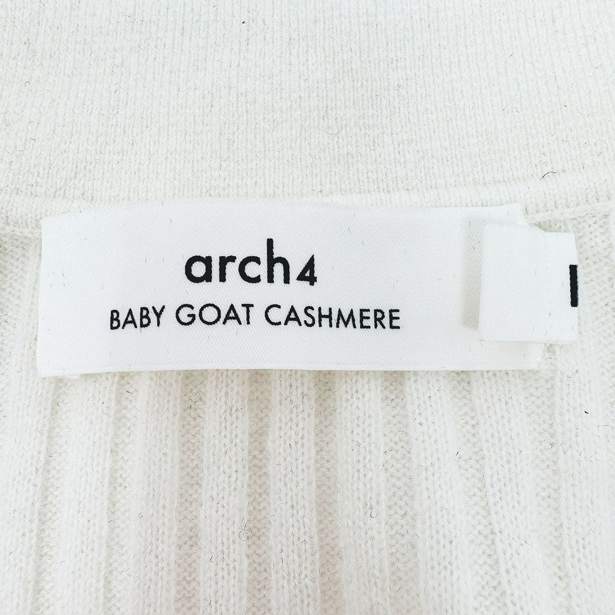 arch4 Cardigan