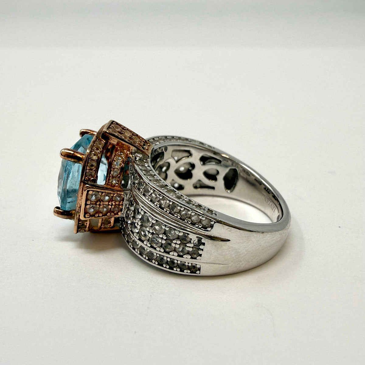 Levian Ring