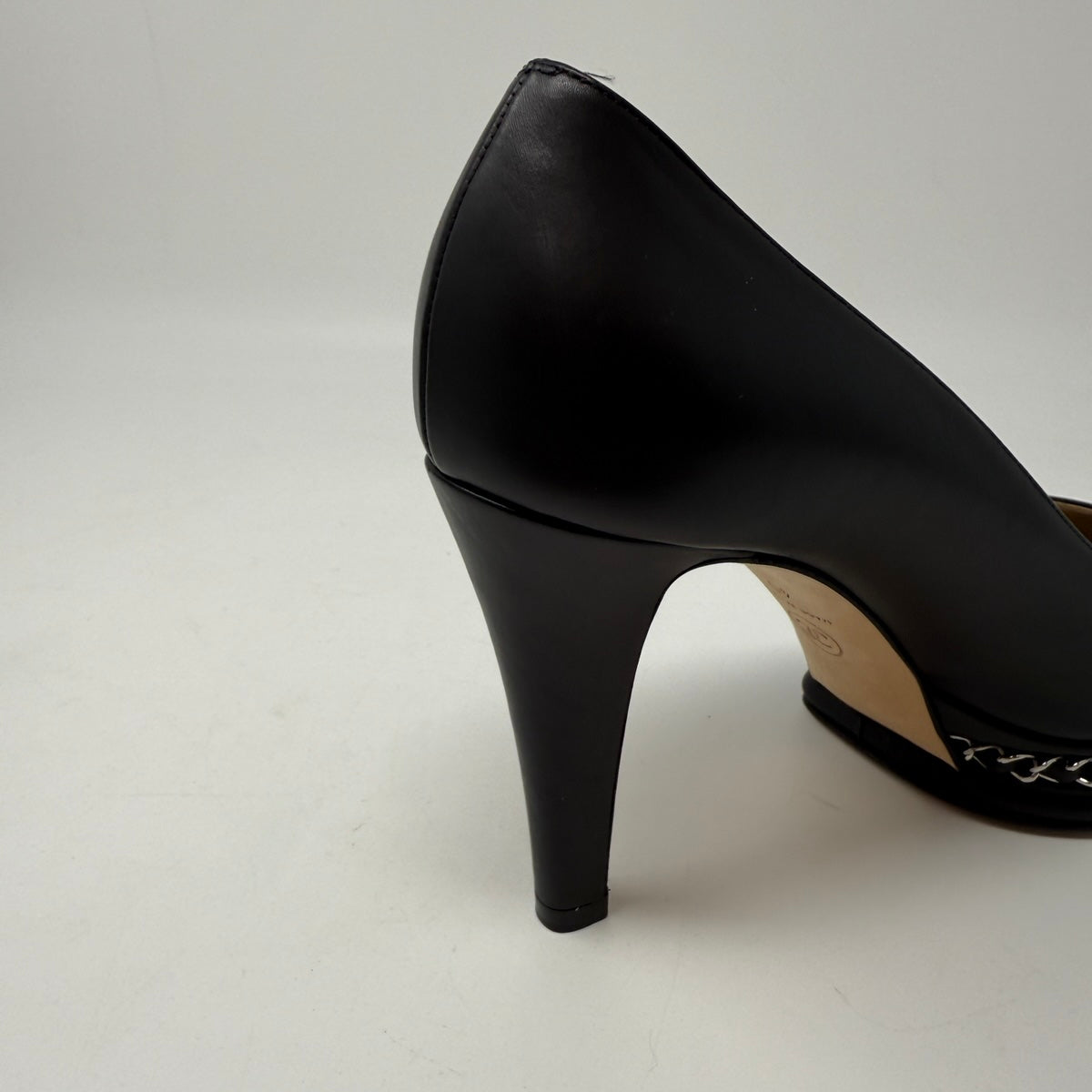 Chanel Pumps