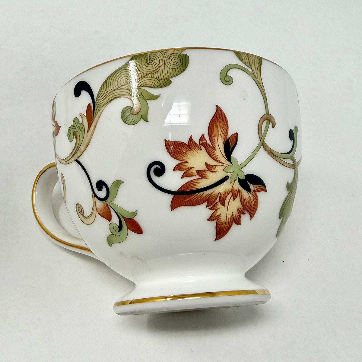 64 Pcs: 10 6 Pc. Place Settings Oberon China plus 4 Serving Pieces