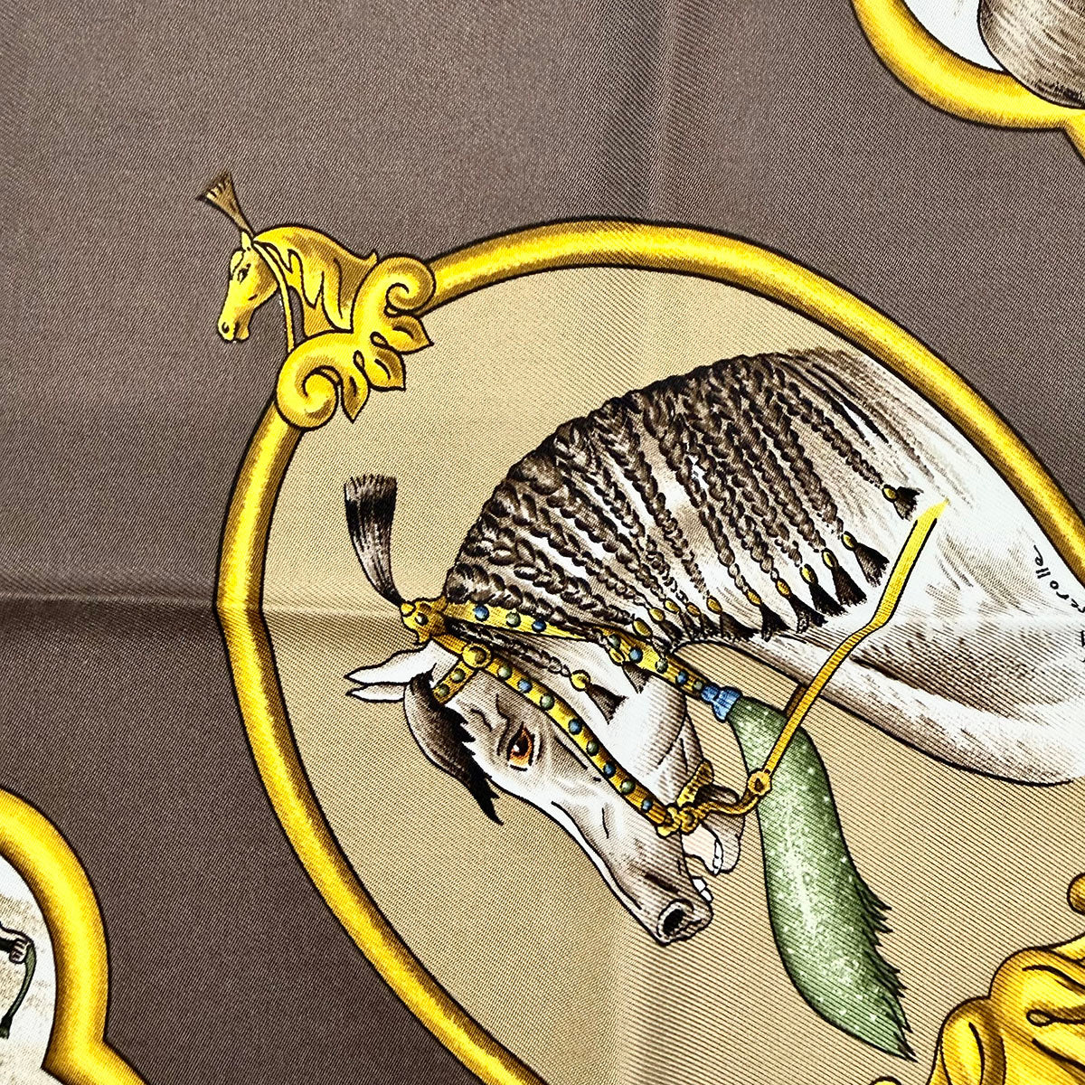 Hermes "Les Chevaux des Moghols" Scarf