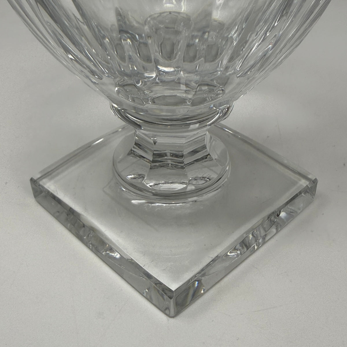 Baccarat Urn/Vase "Musee de Cristalleries de Baccarat 1821 - 1840"