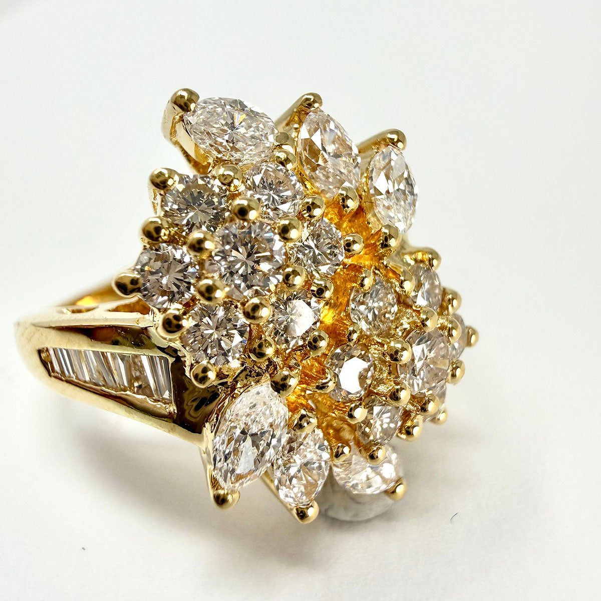 18K Diamond Cluster Ring