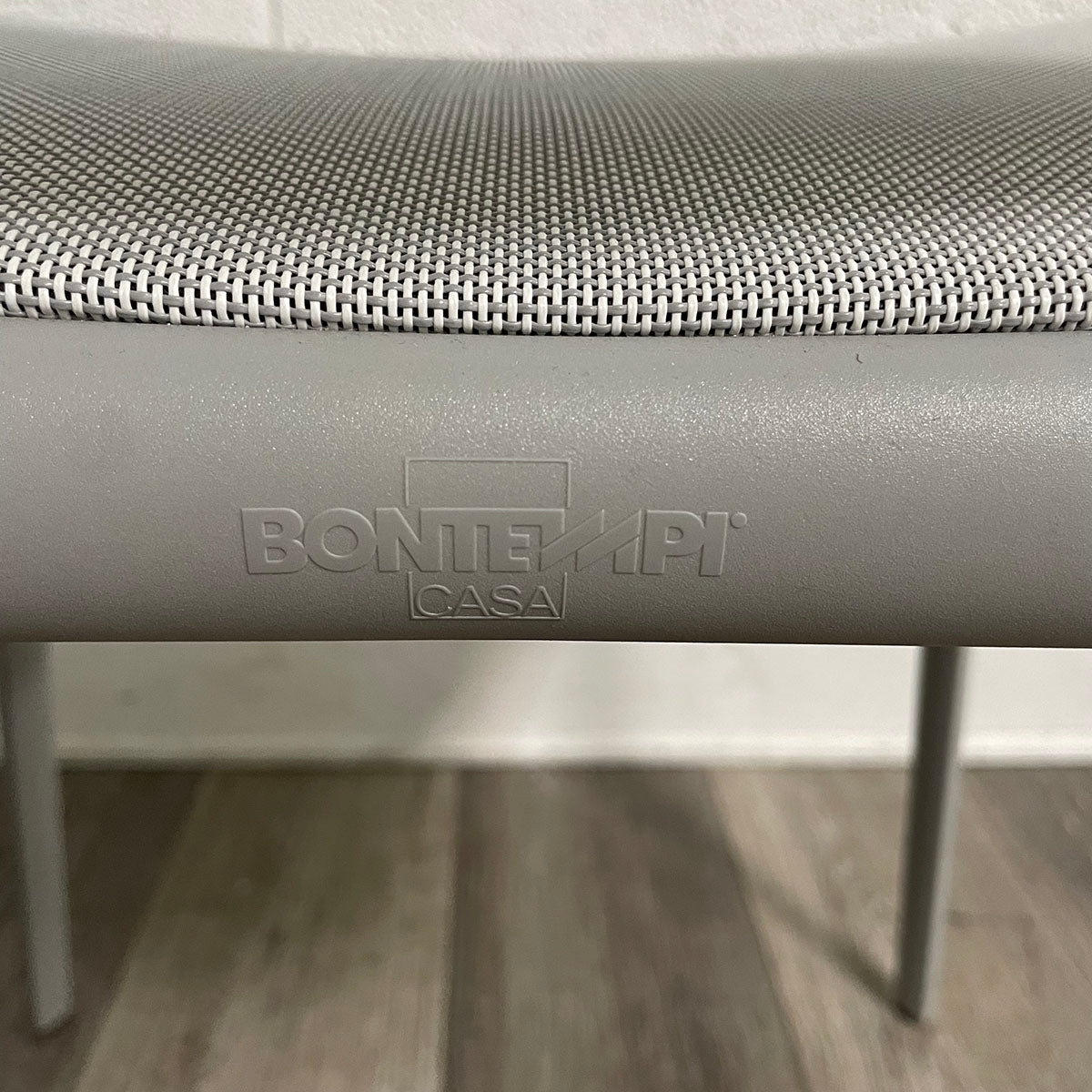 Set of 4 Stackable Dining Chairs