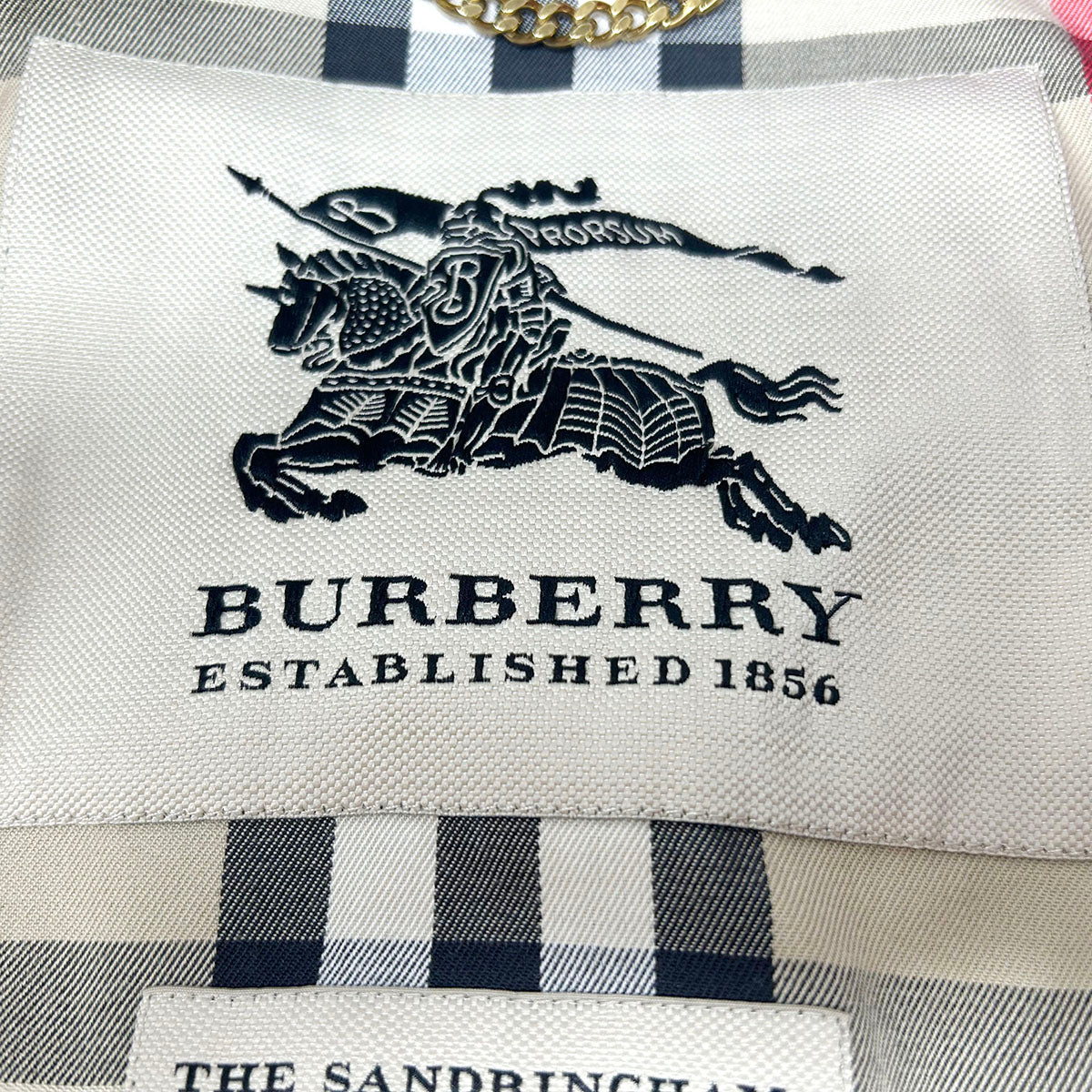 Burberry Trenchcoat