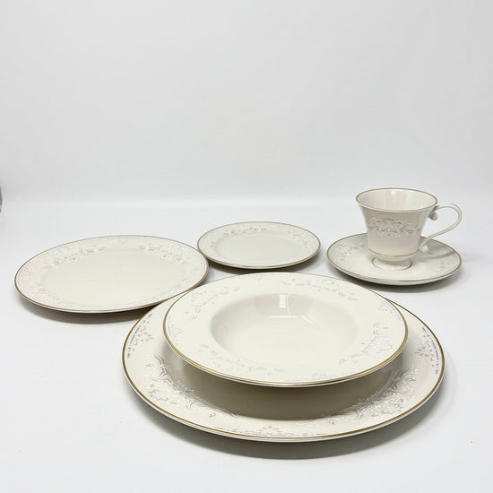 63 Pieces Pickard Forever Mine, 12 - 5 PC Place Settings