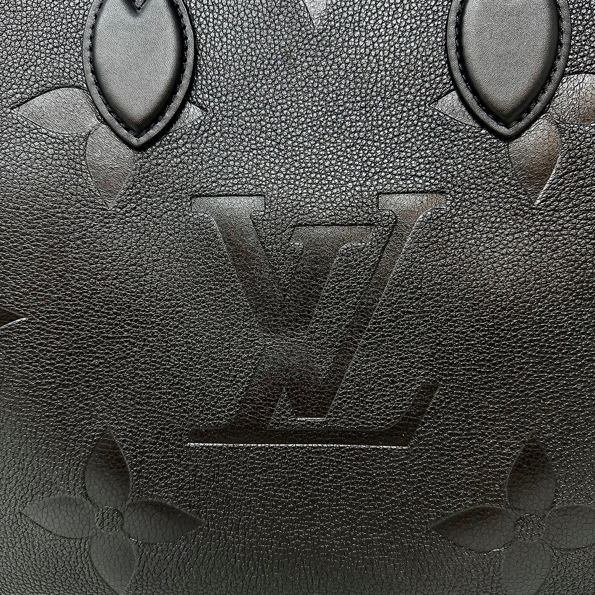Louis Vuitton Monogram Giant OnTheGo Tote