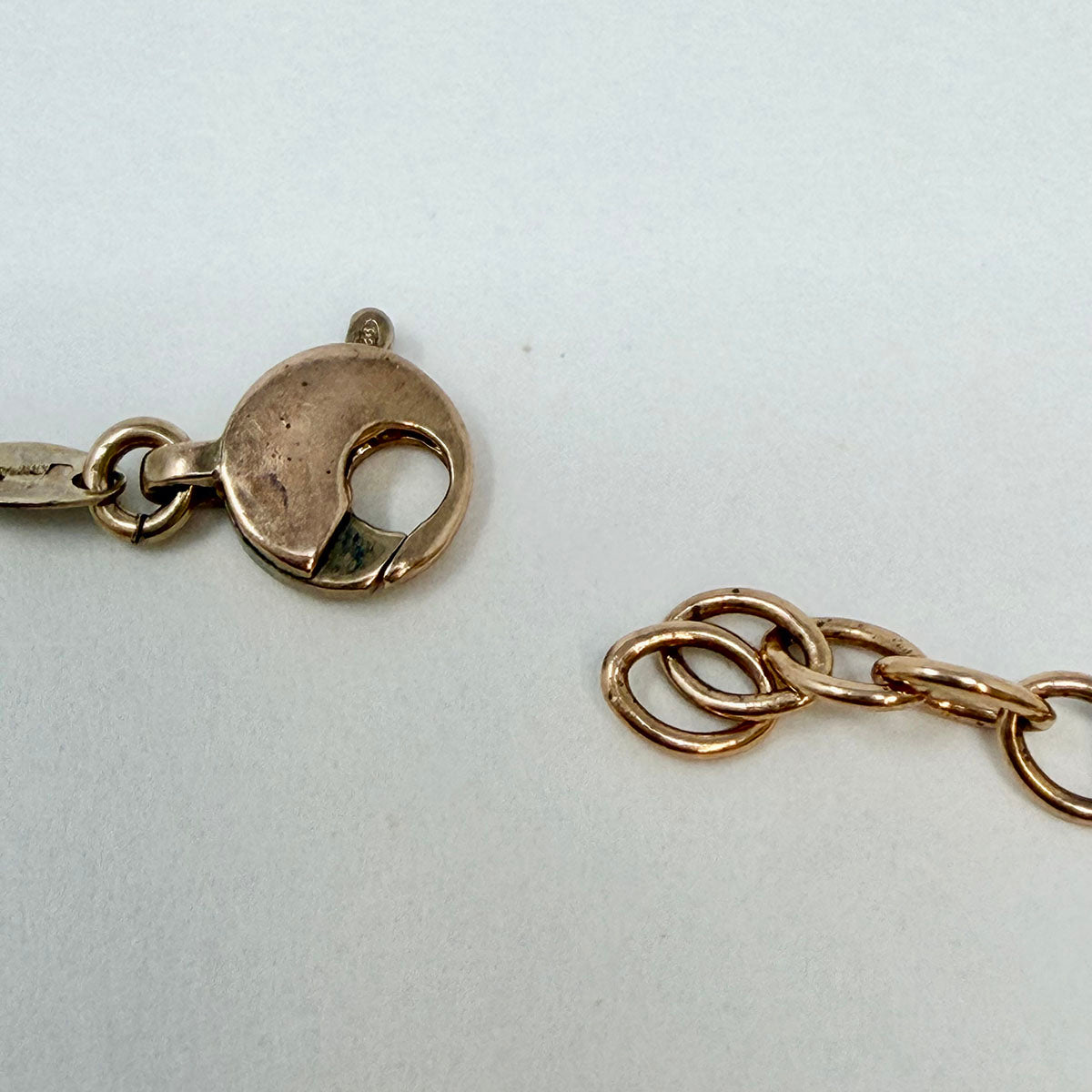 Gold-plated 8.5" Bracelet with Adventurine