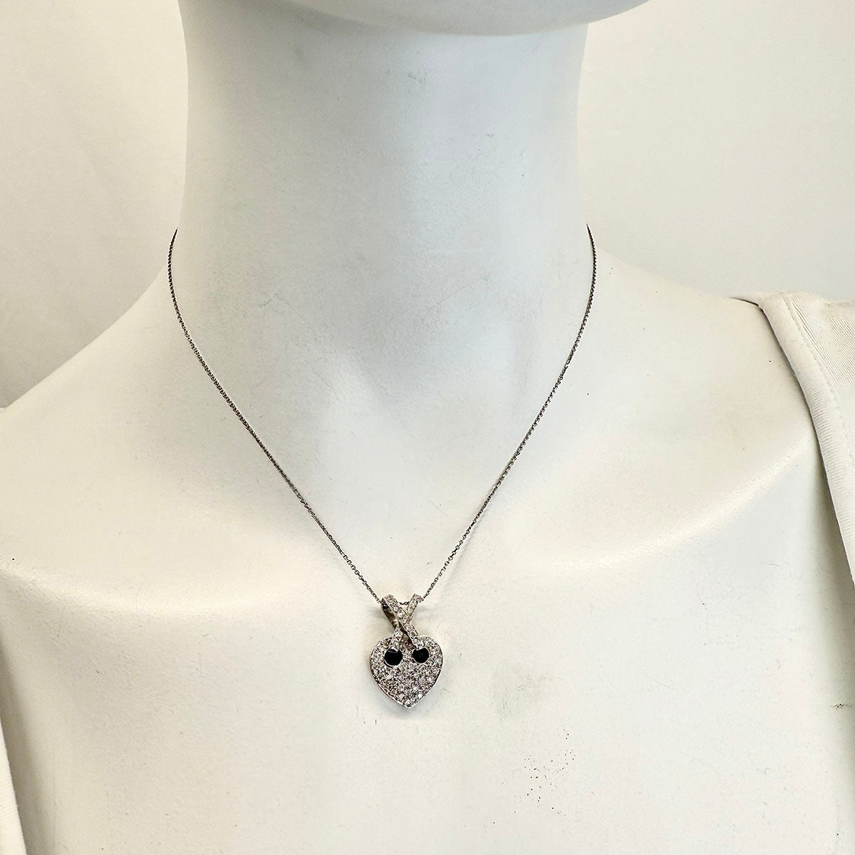 18K White Gold Necklace with Diamond Heart Pendant