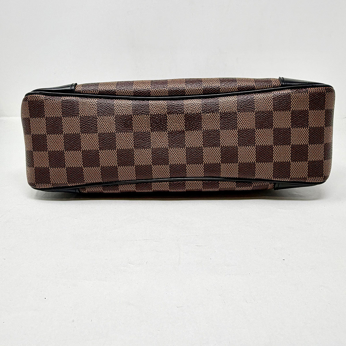 Louis Vuitton Messenger Bag