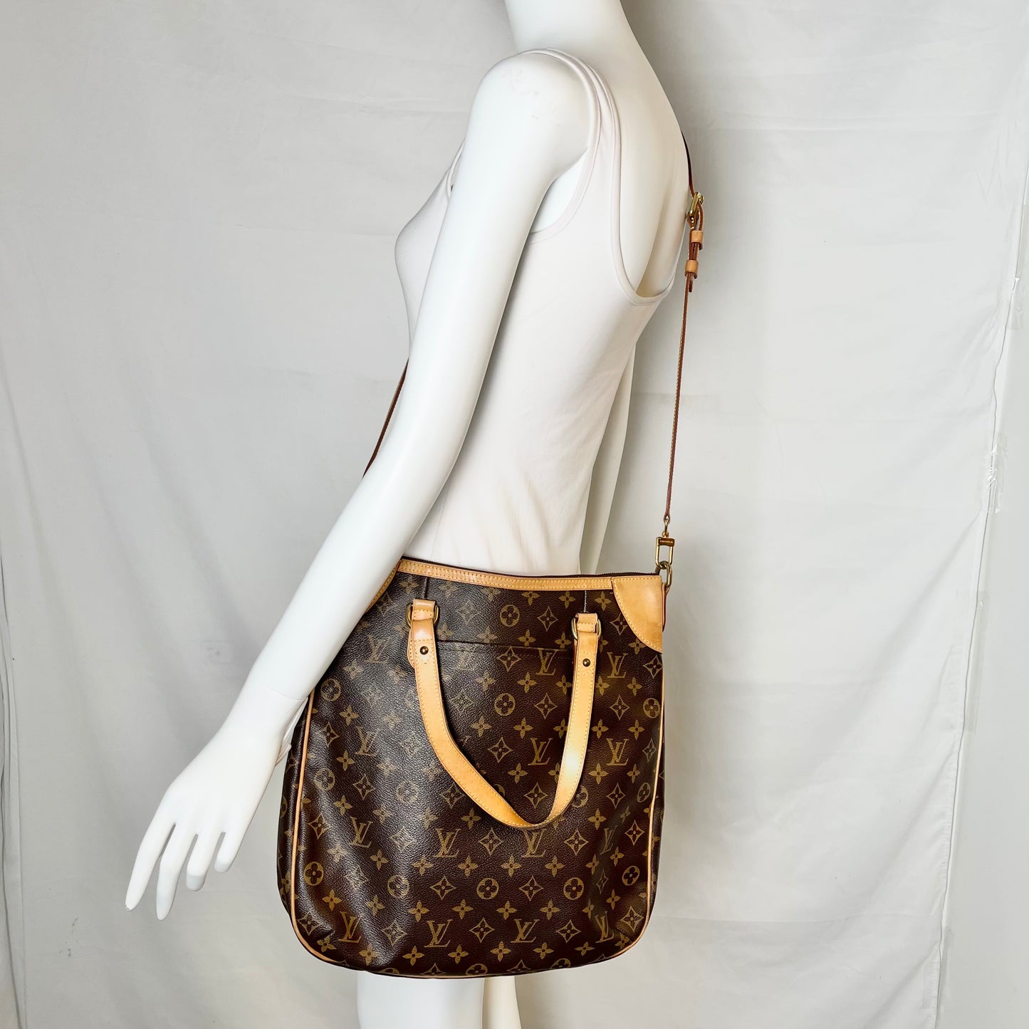 Louis Vuitton Tote