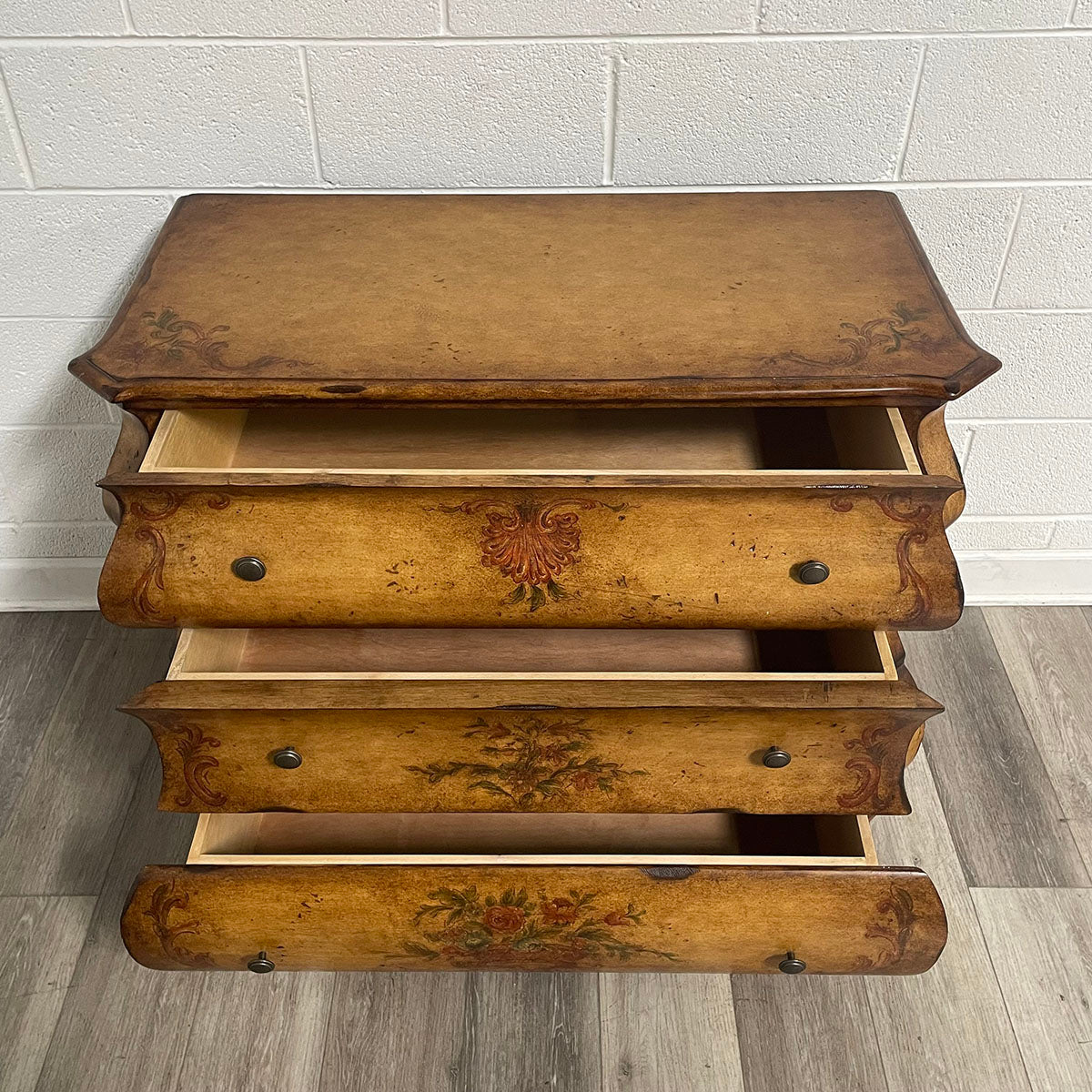 Bombay Chest
