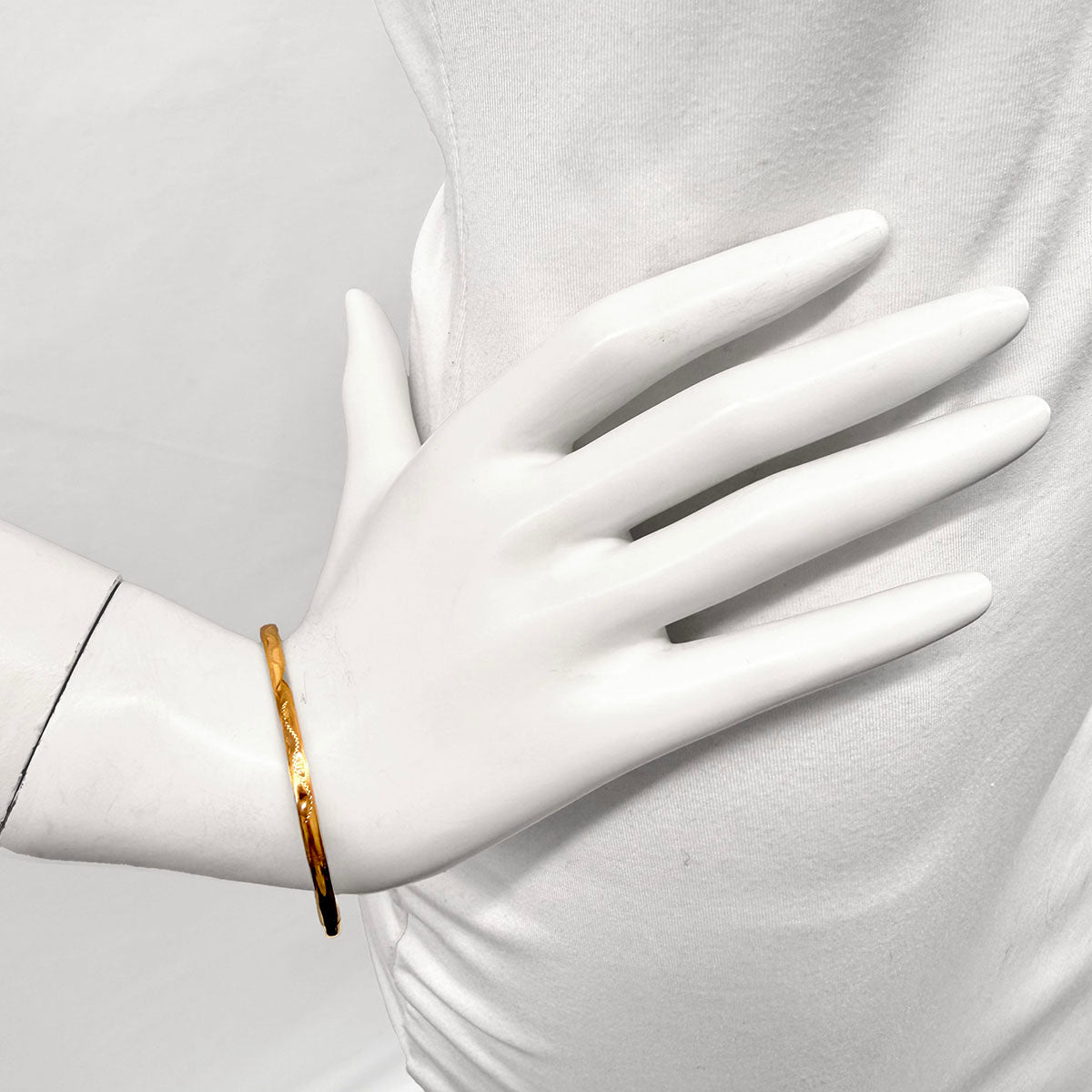 14K Gold Hinged Bracelet