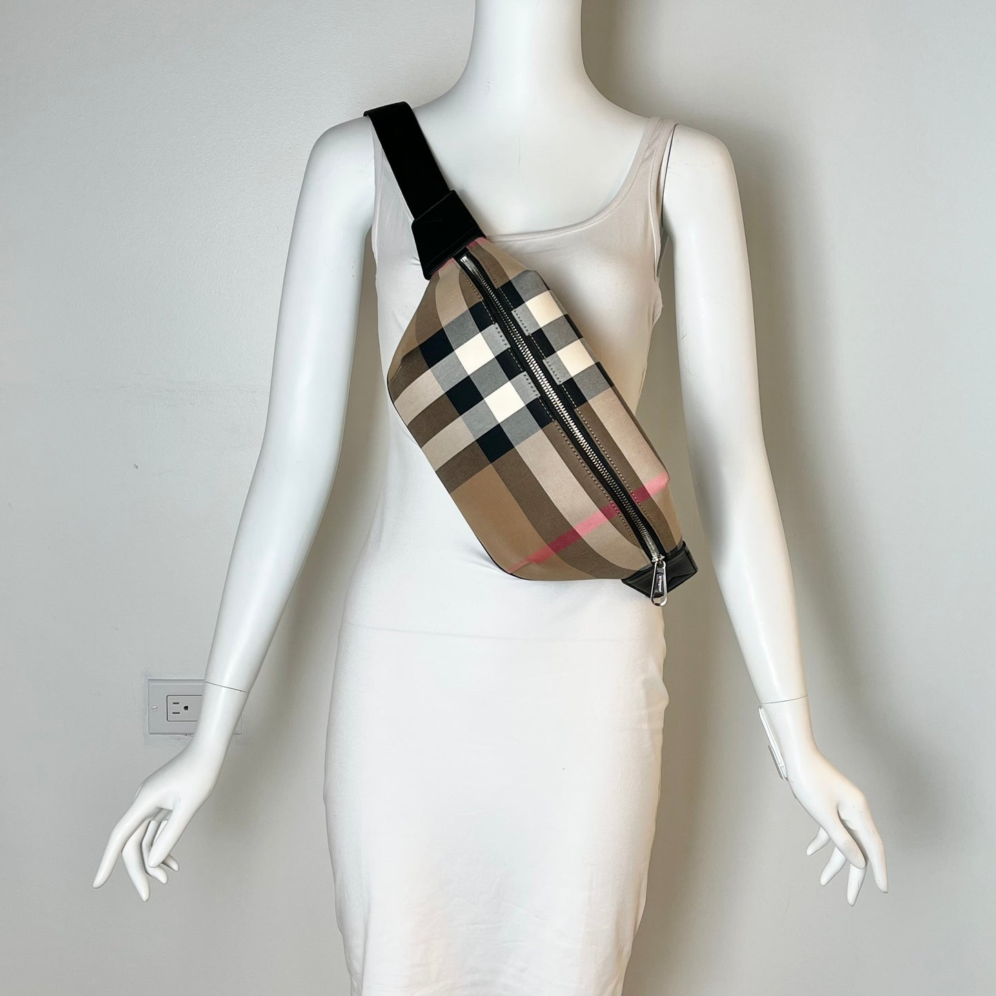 Burberry Crossbody-Needs NSE Approval