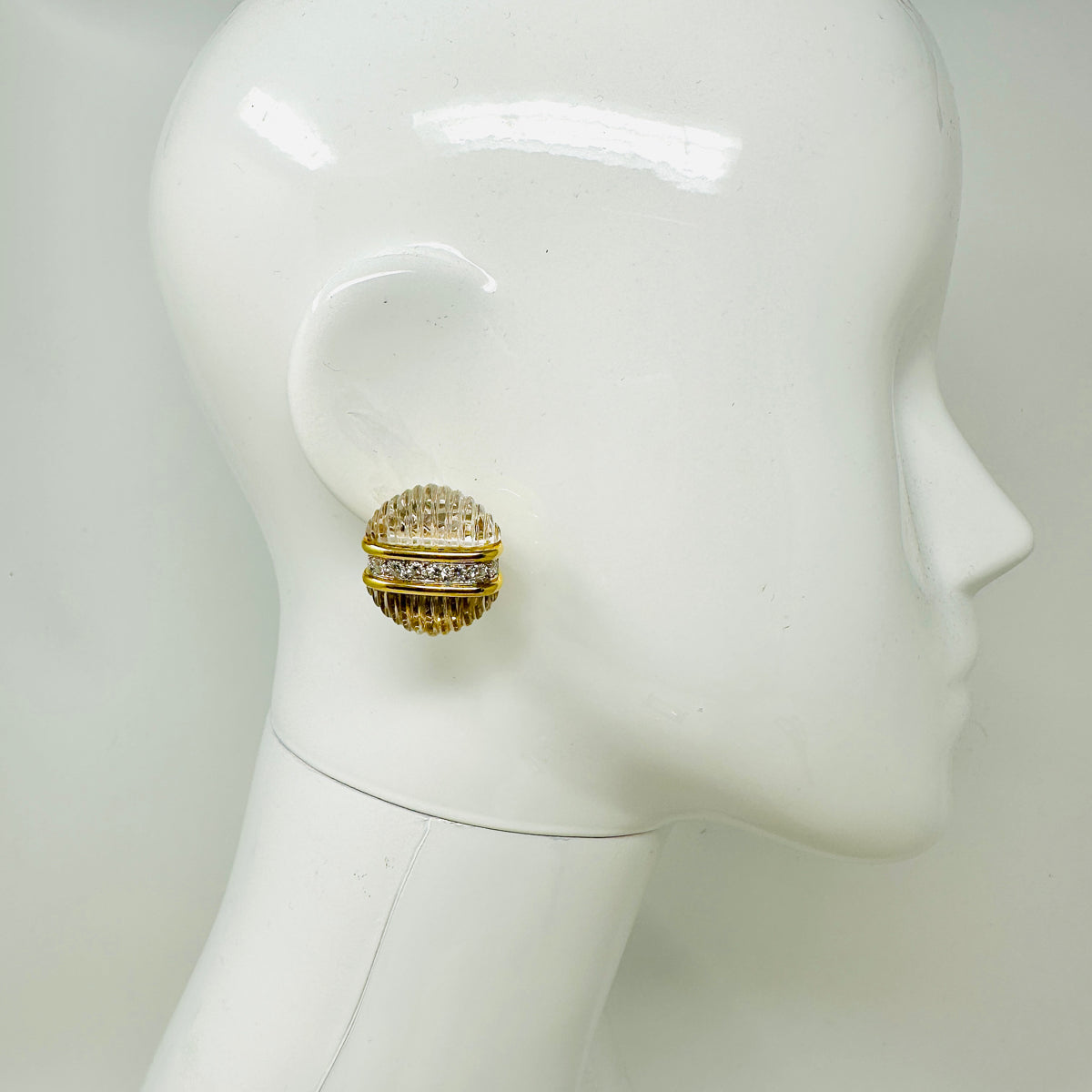 Montreaux 18K Gold Earclip with Carved Crystal and 16 Full Diamonds