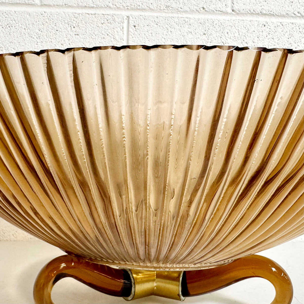 Lorin Marsh Ridged Art Glass Centerpiece Bowl