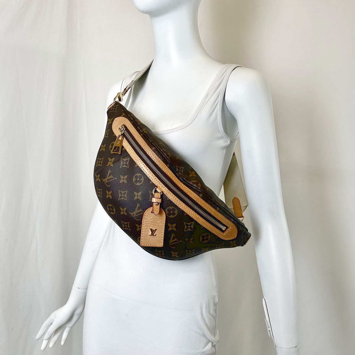 Louis Vuitton Crossbody