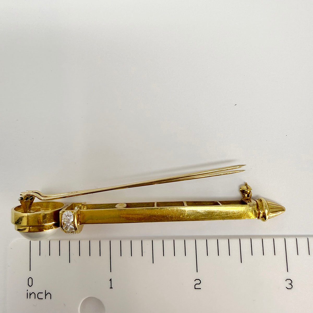 Susan Berman 18K Gold Pin with Tanzanite and Diamonds