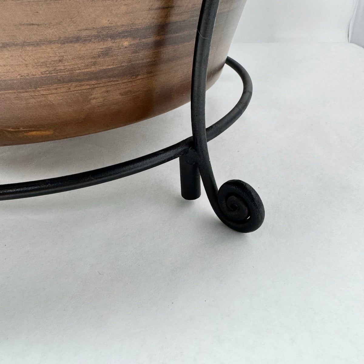 Metal Bowl with Stand