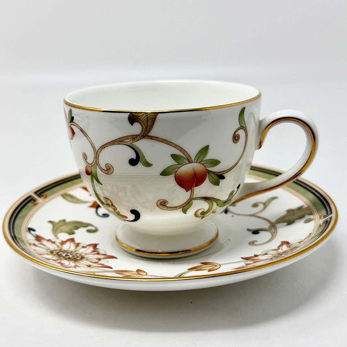 64 Pcs: 10 6 Pc. Place Settings Oberon China plus 4 Serving Pieces