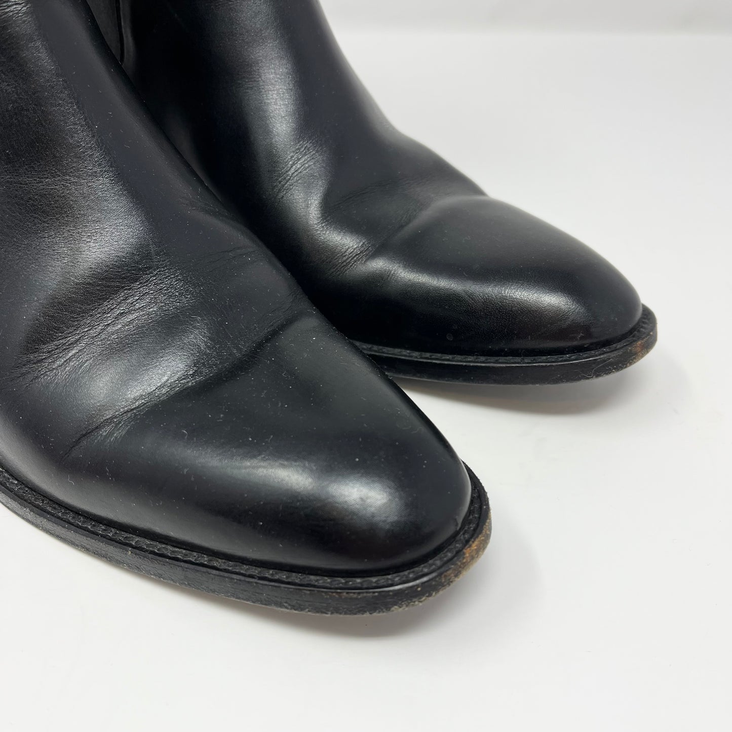 Saint Laurent Chelsea Boots