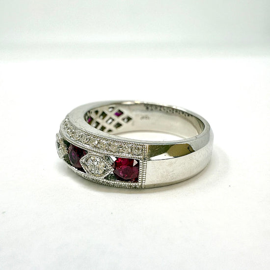 18K Gold Ring with  Rubies and Diamonds