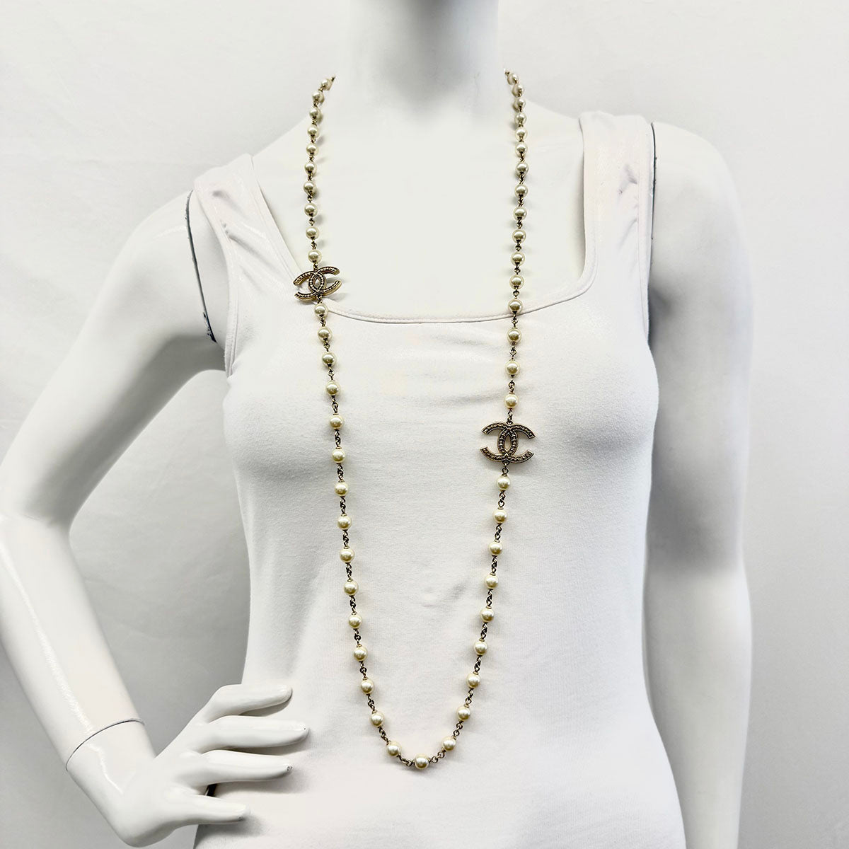 Chanel Champagne 2015  Faux Pearl Necklace