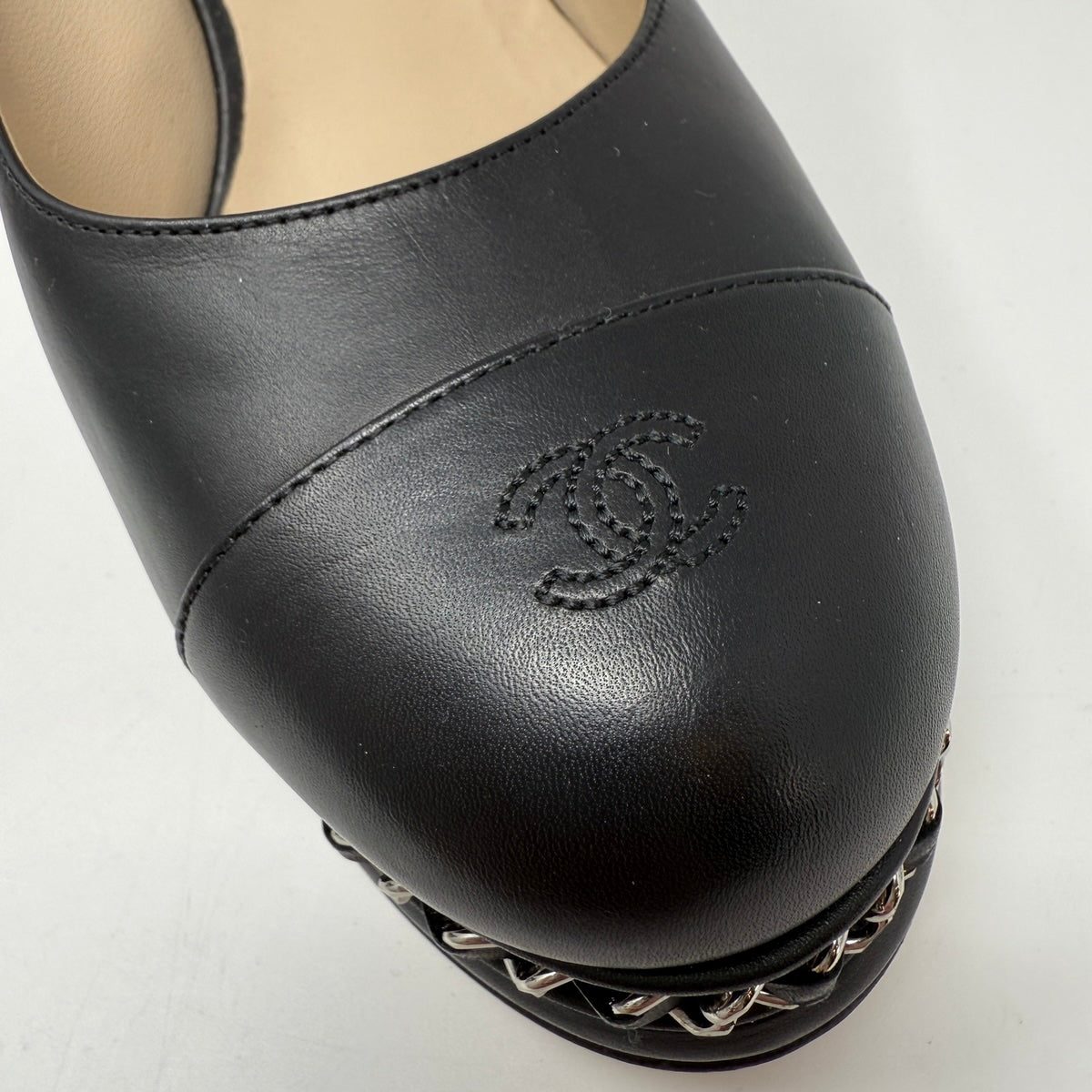 Chanel Pumps